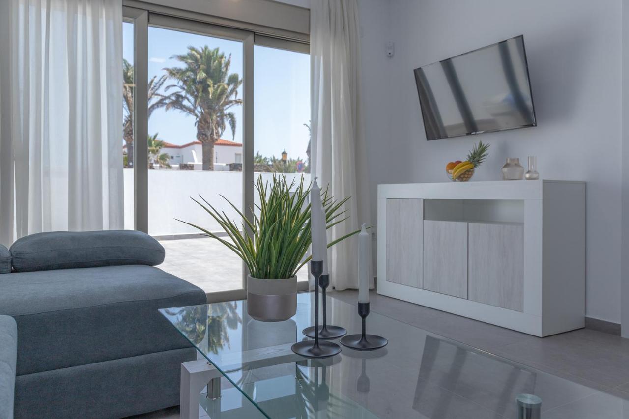 Apartment Family 1 Beachfront Corralejo By Holidays Home Dış mekan fotoğraf